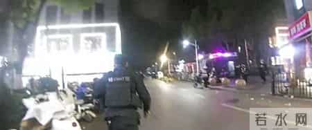 深夜，杭州上演抓捕行动！3名嫌疑人地下车库拉门作案，跨街道逃窜，多路警力围捕下全被抓获