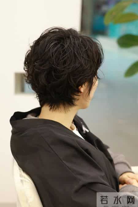 2026时尚短发合集,冬日里的温暖之选 ,俏皮又大方