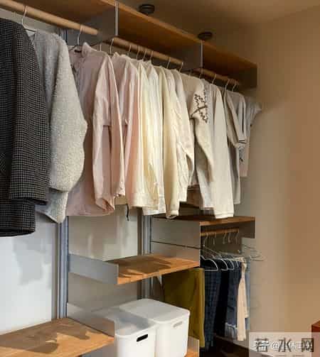 我家砌墙金属衣柜塌了！结果看到网友们的新做法，赶紧砸了重新装