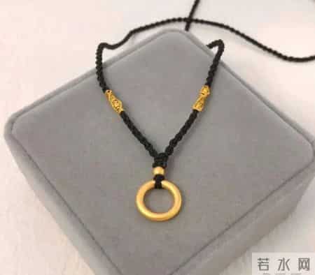 绝了，戴上这5款黄金项链黄金吊坠，气质提升一大圈！