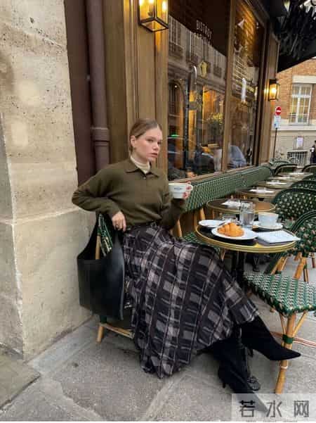 【博主穿搭】她把“英法混血”穿搭术玩明白了