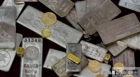 钻石跌成白菜价，银价却涨破纪录，为何两类资产走势天差地别？