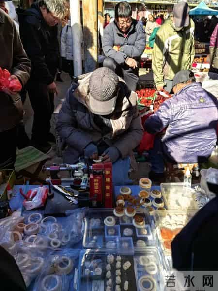 大门封板！招牌已摘！千里堤古玩城怎么突然关门了？