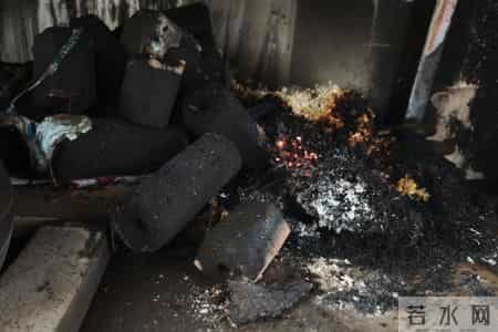 看案例，敲警钟 - 贺州一小区接连发生两起火灾 这些用火安全细节别忽视
