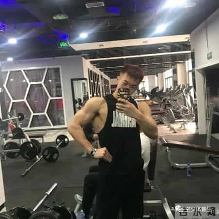 空少小哥哥，简直不要太帅了