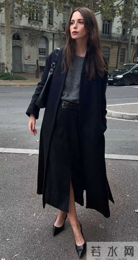 冬天的留白穿搭，是一种松弛自在的美！