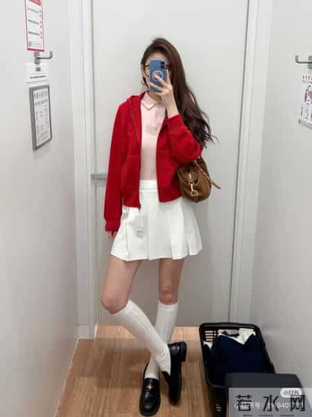 优衣库新款粉色Polo衫 好好看呀