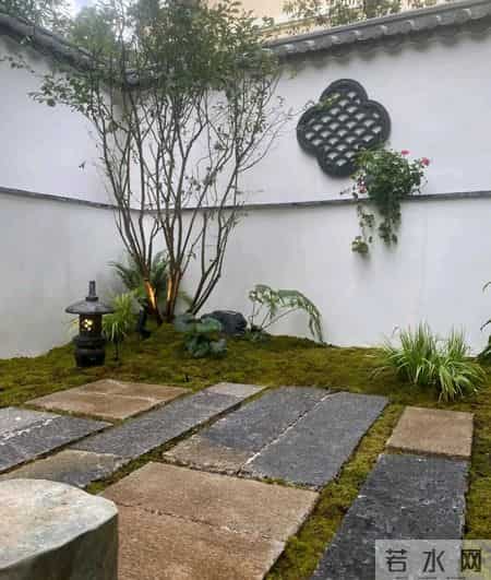 院子里的石材，越简单，越有韵味