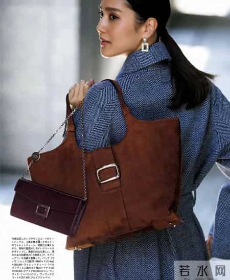 今年流行灰+棕，穿出高级的时髦感