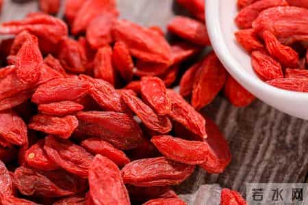 36 岁男子每天坚持喝枸杞水降血糖、养肾，3 个月后健康情况如何？