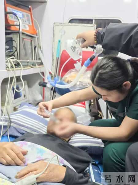 哭爆!93岁老人病危只想“落叶归根”,从新疆到四川行至半路“救命药”告急,多方接力救援