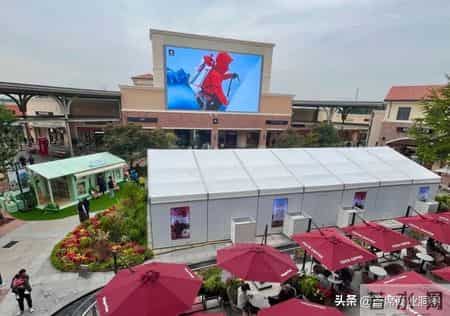 7天5.2亿！京圈“捡漏天堂”，要被卖了！网友：三折Prada真香