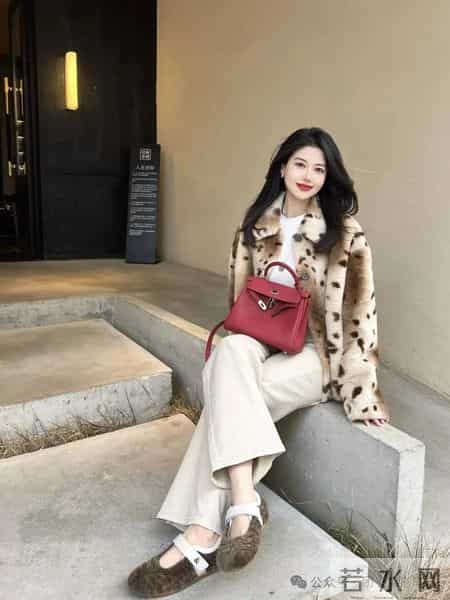 “高智感”穿搭今年冬天火爆了，优雅知性，时髦气质~
