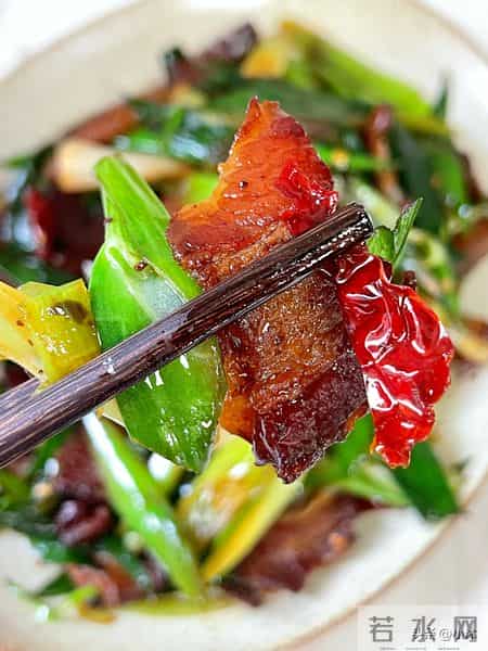 明日腊月十一是“凶日”，提醒：1要吃，2不晚，3不多，图个圆满