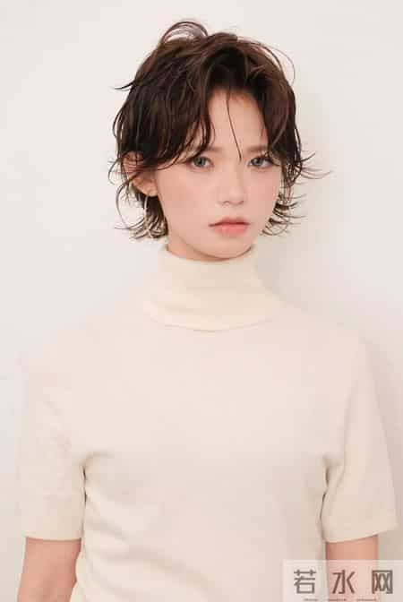 2026时尚短发合集,冬日里的温暖之选 ,俏皮又大方