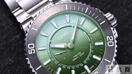 安利一块冷门但惊艳的潜水表，这绿盘绝了
