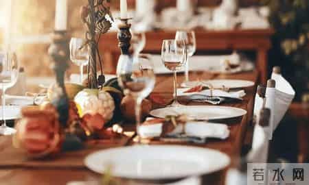 别人请你吃饭，无论关系多近，记住这3个不要，人缘会越来越好