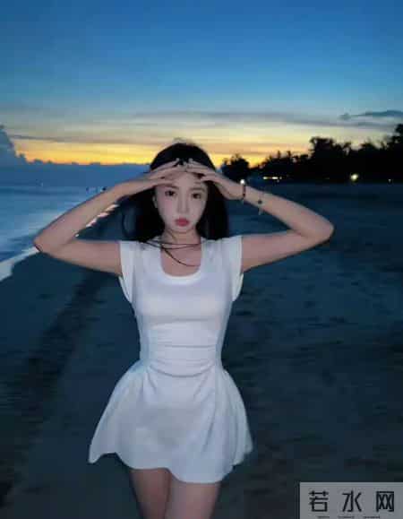 安徽职业技术学院校花美出圈了，貌美如花，倾国倾城，太迷人了