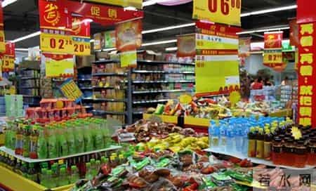 超市员工私下透露：贴黄色标签的食品千万别买！背后套路太深了