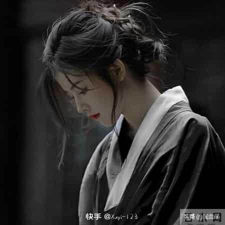 完 离婚第五年，姜知意带着女儿在医院走廊与前夫狭路相逢。上