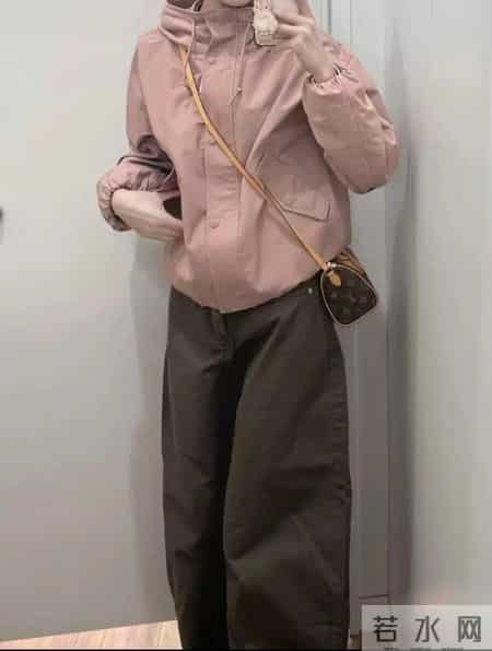 在“优衣库”挖到7件巨好看的单品！拿捏秋冬氛围感，显瘦不臃肿