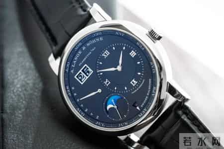 神级起步！出手即经典！这些一步到位毕业表，我只要一块就好！