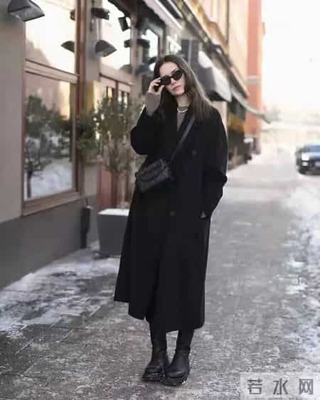 大衣+靴子，穿出冬天的美与飒