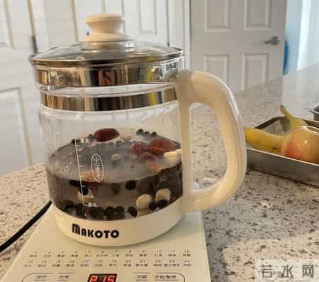 连喝7天黑豆汤，变化太大了！睡眠沉了，头发好像也结实了