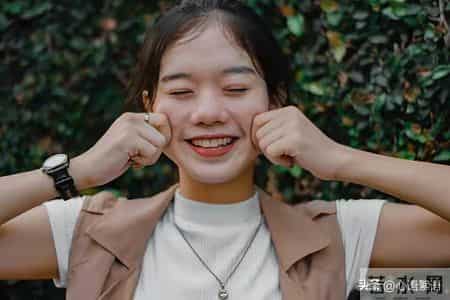 男女之间,不管你几十岁,在异性面前,别聊这些事