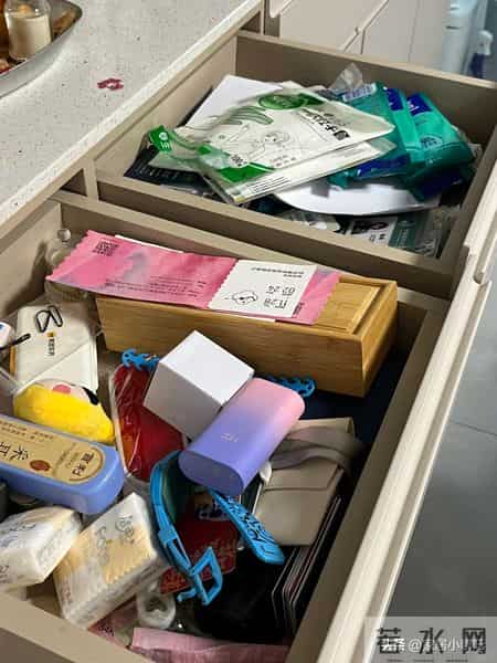 晒晒我婆婆的“0元收纳方式”，没花一分钱，家里收拾的井井有条