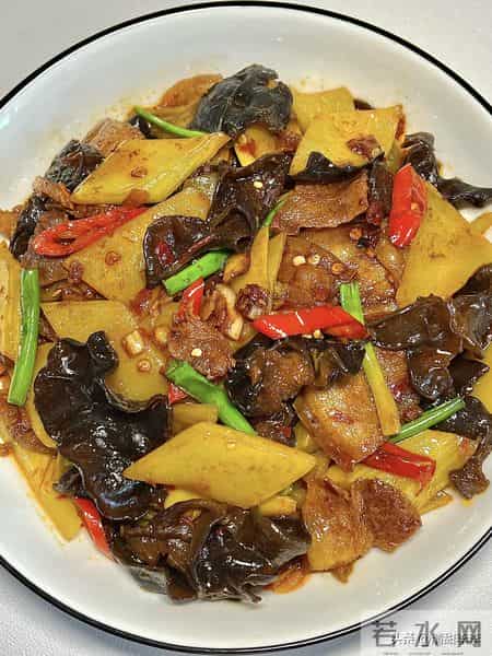 60岁妈血管比30岁还干净!全靠这5道家常菜,血栓绕道走!