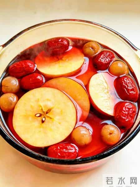 苹果加这四样煮水喝,沾床就睡!连打雷都叫不醒