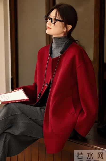 冬日超火的一组配色：灰+红，好看显高级！