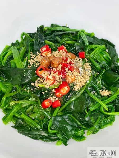 它是肝脏“最喜欢”的菜，睡眠不好的人要多吃，气色好，更显年轻