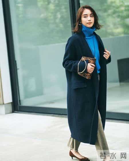 冬天的留白穿搭，是一种松弛自在的美！