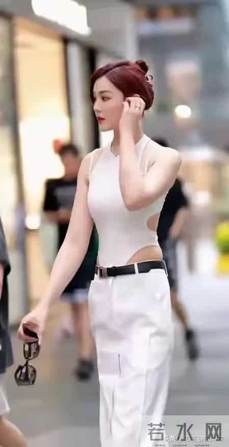 这女生身材如此高大，还能这么匀称，太少见了