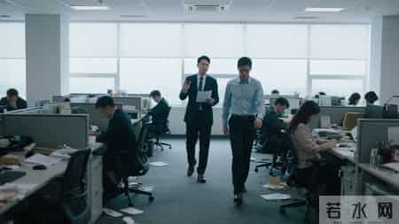 新来的副总见我总卡点下班,当众辞退我,次日上班他被拦在门外懵了