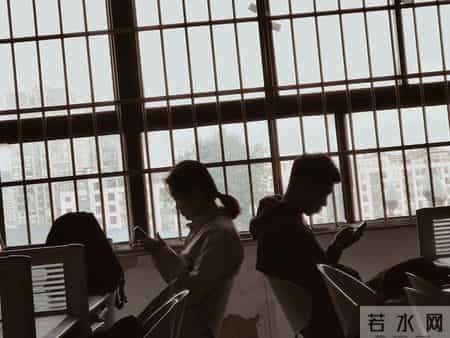 人到中年才顿悟：不论男女，只要有过一次背叛，晚年只剩两种活法