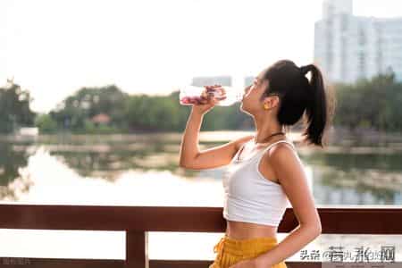 15条不显老技巧，让你比同龄人年轻10岁