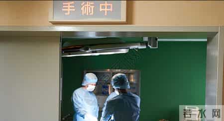 04年，父亲把双胞胎女儿送人，20年后疯狂寻找，只想知道过得如何