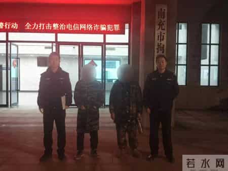 南充两名男子因停车起冲突，一人竟持尖刀菜刀进行威胁！双双被拘！