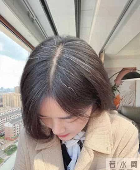 87年女生坚持朱雀三啄+黑豆打卡；一年养黑白发