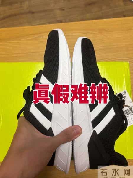 建议中年女人：鞋子“买精不买杂”，这3双鞋不输耐克、阿迪