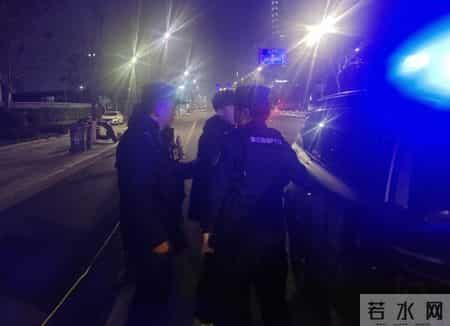 深夜，杭州上演抓捕行动！3名嫌疑人地下车库拉门作案，跨街道逃窜，多路警力围捕下全被抓获