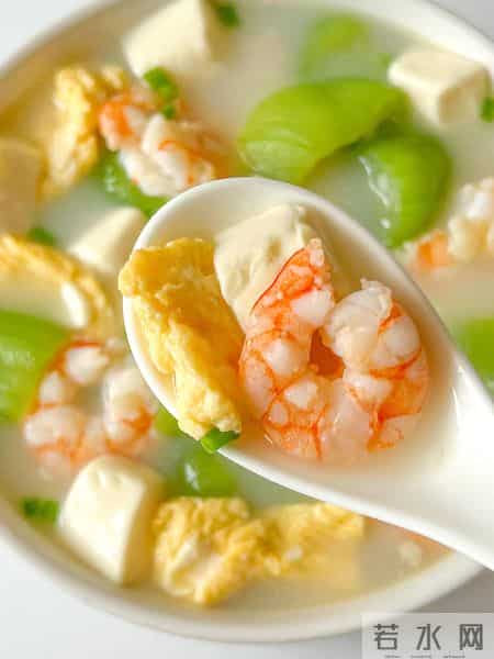 这菜隔天吃一次，一降血脂、二降血糖、三降胆固醇，别不懂