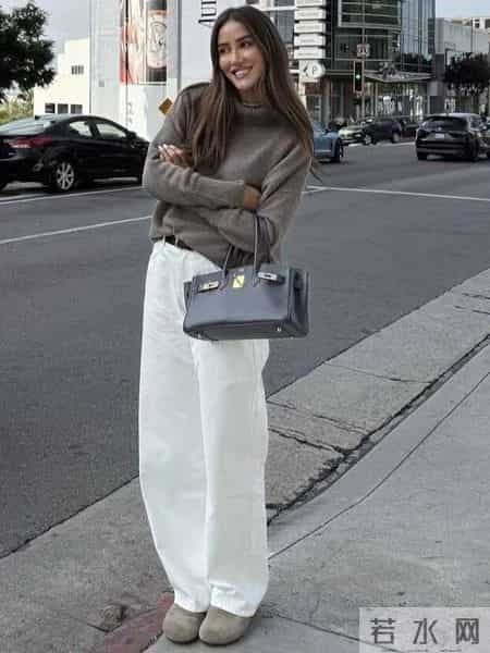 “阔腿裤+勃肯鞋”竟是冬天最流行组合，松弛又减龄