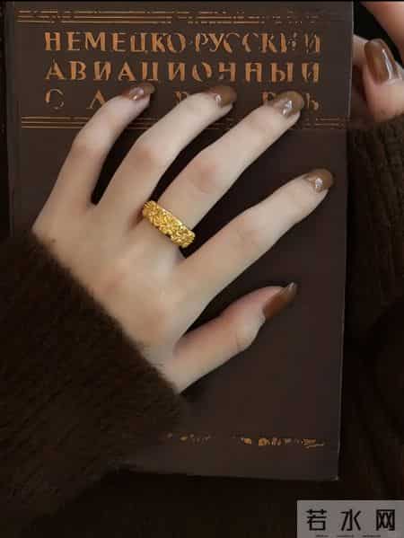 2.2克的复古黄金印花戒指,复古控的白月光~