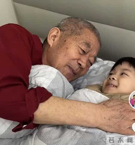 老黄更新-回山东过年，直言不折腾了，盼着看天赐上大学 网友 祝福