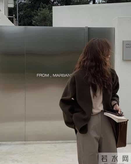 今年流行的大衣，短一截更时髦！