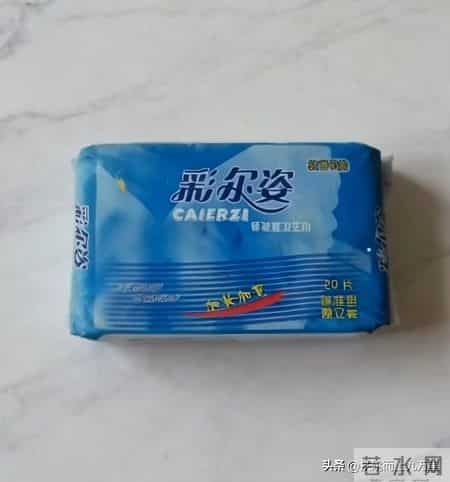 30年前女孩子用的17款姨妈巾，现在你还记得这些牌子嘛？